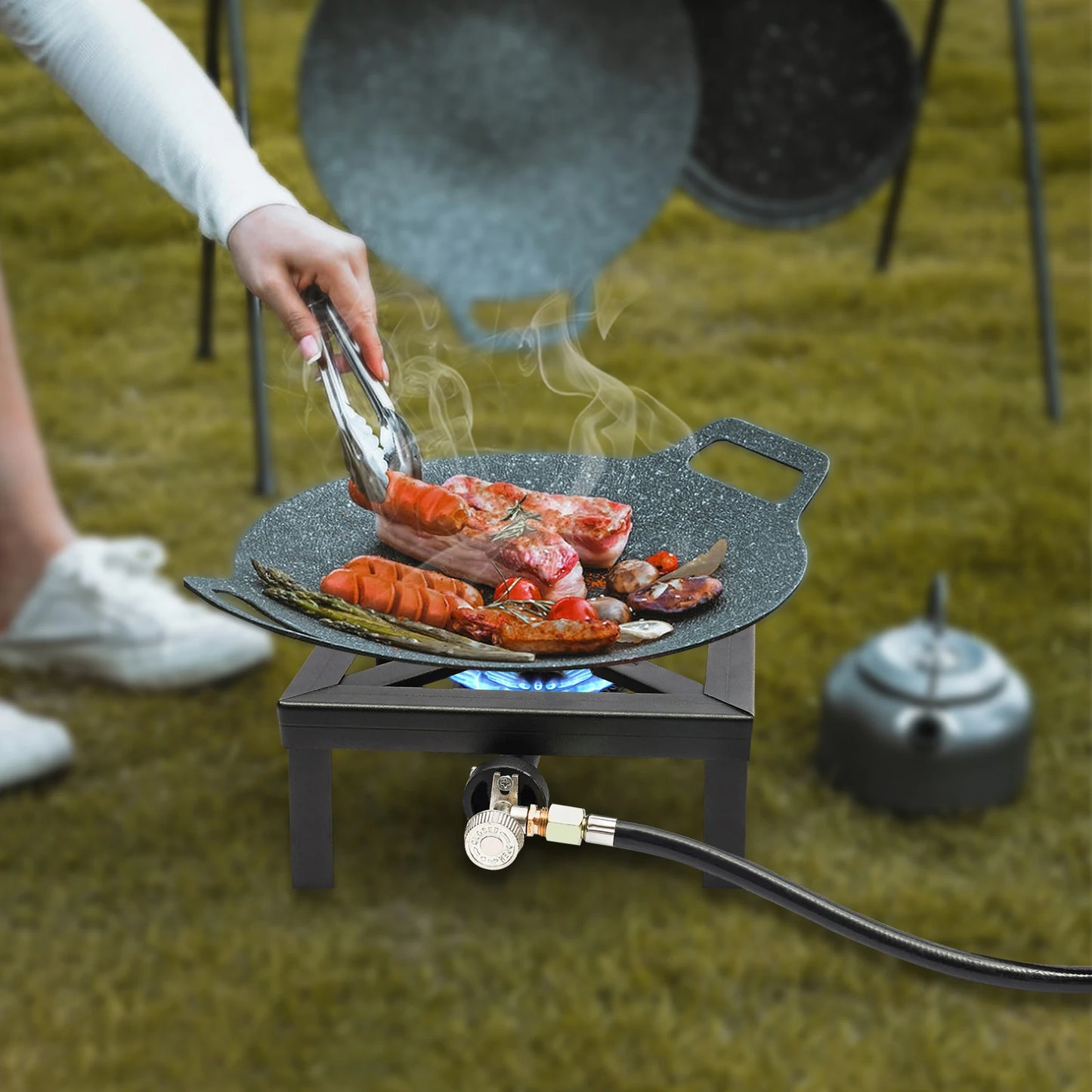 8000W Portable Single Burner Outdoor Gas Stove Propane Cooker with Adjustable 0-20Psi Regulator Hose for Patio Camping Black