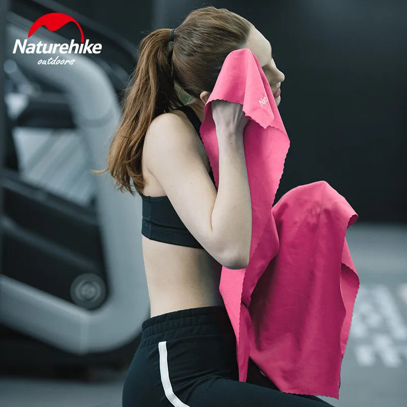 Naturehike Quick Drying Towel Ultralight Breathable Portable Bath Swimming Gym Bath Fitness Towel Outdoor Beach Swimming Towels